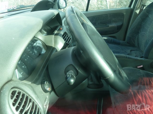 Renault Scenic 1,9, снимка 6 - Автомобили и джипове - 39824662