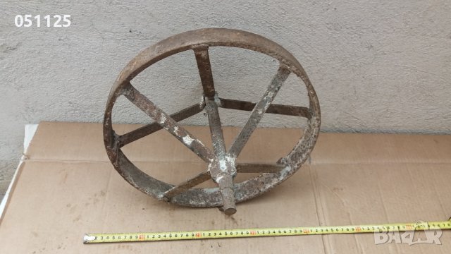масивно ковано възрожденско колело за декорация , снимка 12 - Антикварни и старинни предмети - 38686582