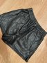 Кожени къси панталони ZARA , снимка 1 - Къси панталони и бермуди - 40764001