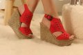 Стилни дамски сандали на платформа , снимка 1 - Сандали - 41473987