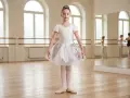 Балетна рокля с къс ръкав и ефектна пачка, снимка 1