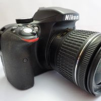 Nikon D3300 + 18-55mm (само 4707 кадъра), снимка 6 - Фотоапарати - 40096667