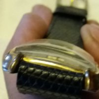 Часовник VETTA (Италия) 1940 неръждаема стомана, изпъкнало стъкло, работещ, снимка 6 - Антикварни и старинни предмети - 41986320