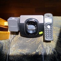 Продавам безжичен стационарен телефонен апарат Panasonic , снимка 1 - Стационарни телефони и факсове - 41489297