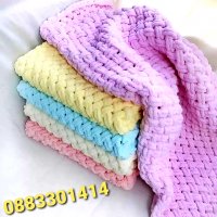 Ръчно плетено одеяло Hand made За изписване За количка Порт бебе, снимка 3 - Спално бельо и завивки - 35981447