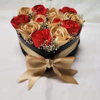 Вечни рози - подарък за всеки, снимка 5 - Ръчно изработени сувенири - 41993785
