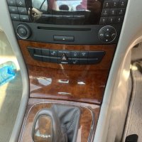 Радио Mercedes w211 , снимка 1 - Аксесоари и консумативи - 36014269