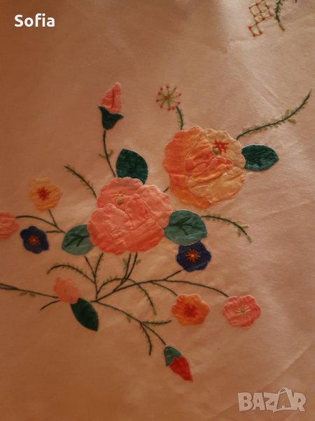 Старинни много голями покривки с апликации и ръчна бродерия-50-60те, снимка 1