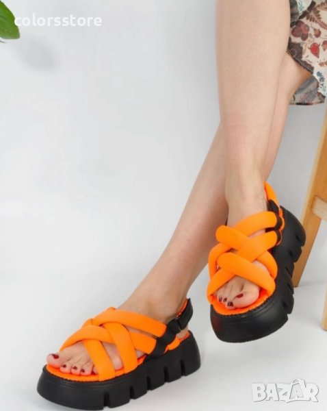 Равни сандали - оранжево с черно ходило - NS90, снимка 1