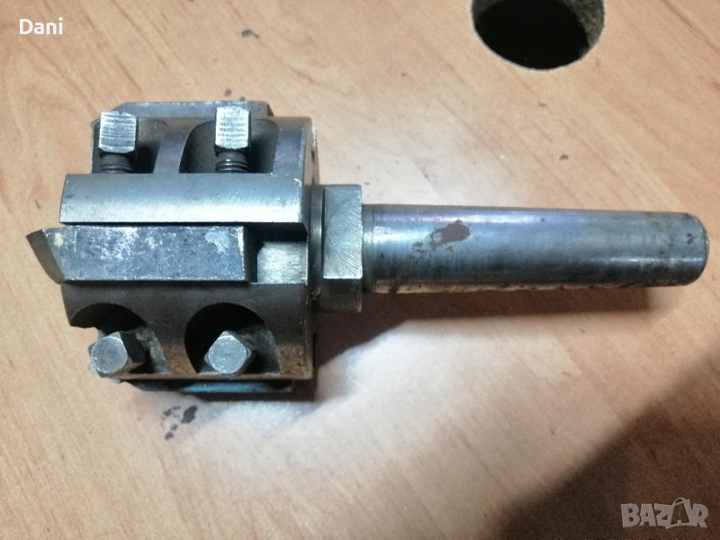 Фрезоваща глава за струг/фреза, снимка 1