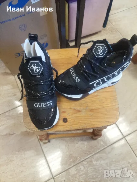 Обувки GUESS 39 номер, снимка 1