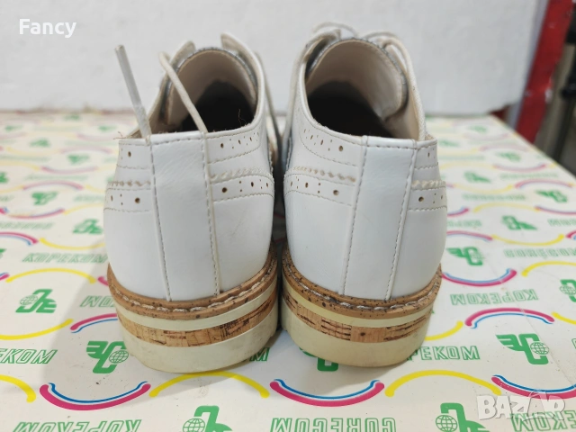 Страхотни дамски обувки 39 номер , снимка 4 - Дамски ежедневни обувки - 53230004