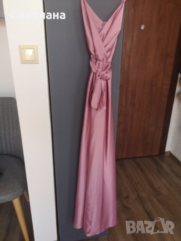 Нова сатенена рокля с етикет , снимка 1
