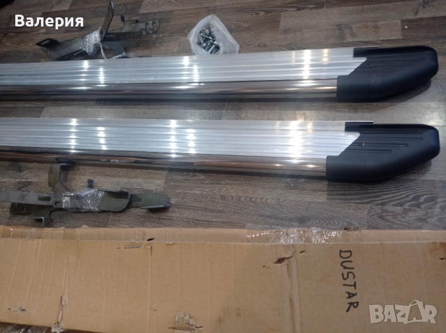 Степенки за Dacia Duster , снимка 2 - Аксесоари и консумативи - 52776305