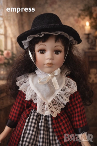 Две порцеланови кукли , снимка 3 - Колекции - 53847521