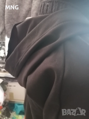 Дамско горнище, снимка 2 - Спортни екипи - 52625276