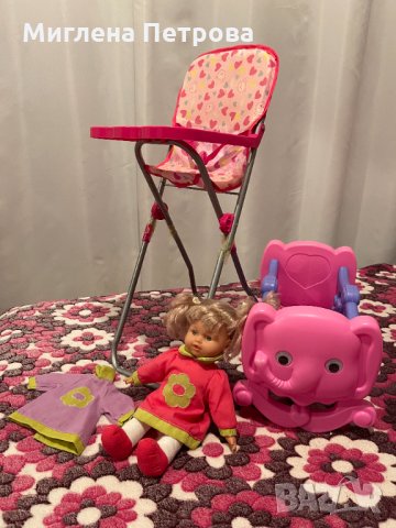 Кукла със столче за хранене и легло, снимка 1