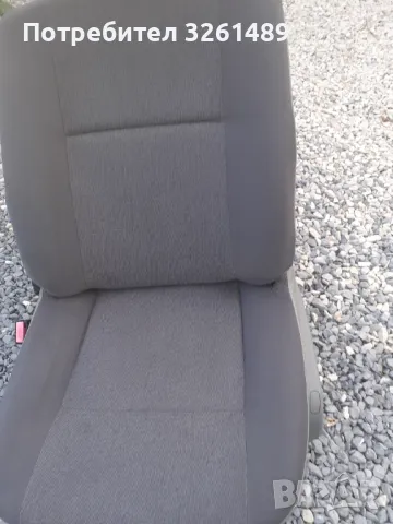 Предна лява  /шофьорска/седалка за Дачиа, снимка 2 - Части - 47526406