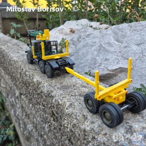 УРАЛ 375 Д лесовоз в мащаб 1:43, снимка 10 - Колекции - 56107335