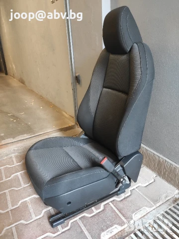 Седалка предна дясна Mazda CX30, снимка 3 - Части - 51246011