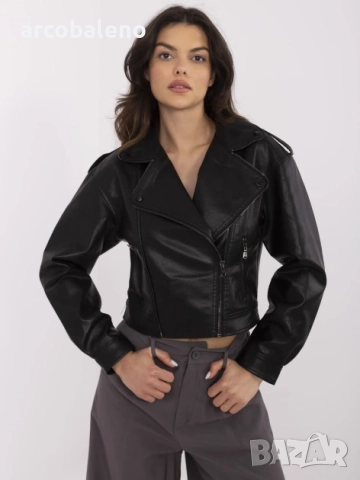 Черно дамско байкерско яке с широки ревери, снимка 4 - Якета - 51747344