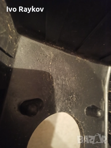 Кутия , въздушен филтър за Ford Maverick , Mazda Tribute , 2.0 бензин, снимка 2 - Части - 52497075