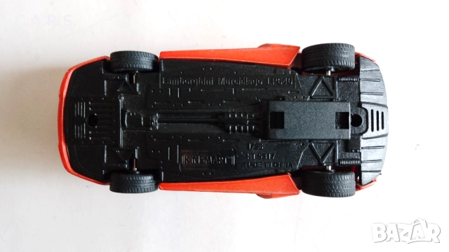 Метални колички с отварящи се врати Kinsmart, снимка 18 - Колекции - 50613107