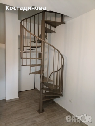 Метална вита стълба 