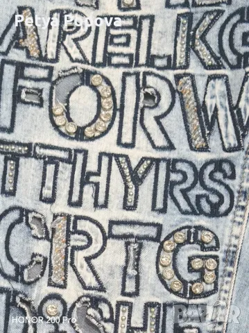 Дънки с надписи и камъни DShe, снимка 2 - Дънки - 50245190