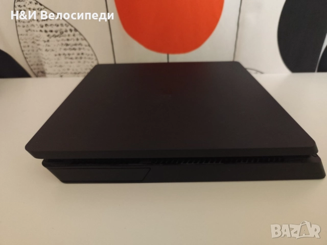 Playstation 4 Slim 1 TB Перфектен !!!, снимка 4 - PlayStation конзоли - 52950077