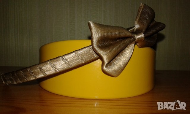 НОВА златиста диадема с панделка, снимка 3 - Аксесоари за коса - 38991984
