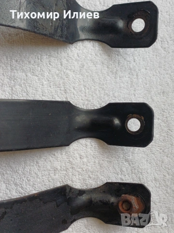 Стойки за кора под двигателя за Мерцедес 190, снимка 5 - Части - 53714364