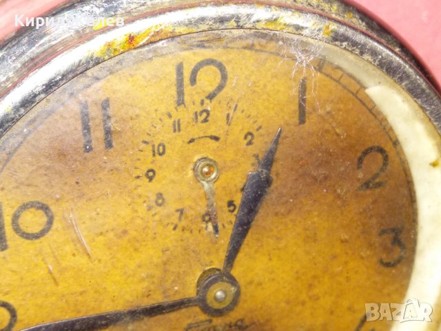 РОДИНА Стар КОЛЕКЦИОНЕРСКИ МЕХАНИЧЕН БЪЛГАРСКИ БУДИЛНИК РАНЕН СОЦ 13681, снимка 10 - Антикварни и старинни предмети - 44466080