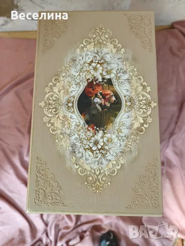 Антикварен дървен скрин с дръжки ангелчета, снимка 4 - Скринове - 55829592