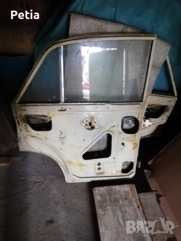 Врата за Москвич, снимка 2 - Аксесоари и консумативи - 53263303