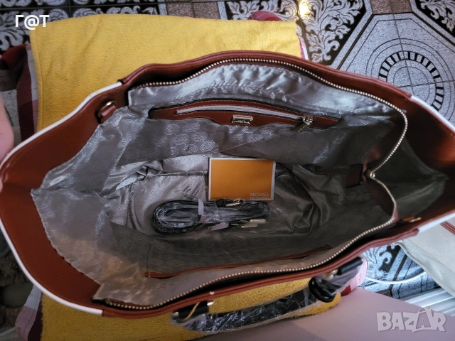 нова дамска чанта, снимка 4 - Чанти - 53664057