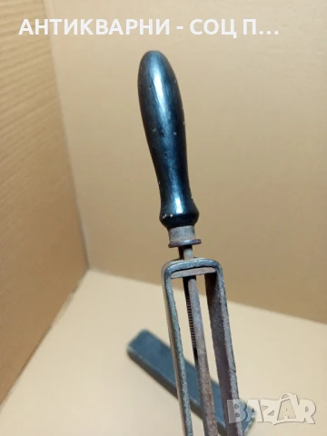 Соц Старо Немско  Кожено Бръснарско Точило Масат., снимка 12 - Антикварни и старинни предмети - 50660115