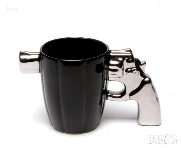 Код 89172 Забавна порцеланова чаша в черен цвят със сребриста дръжка във формата на пистолет., снимка 2 - Чаши - 35756548