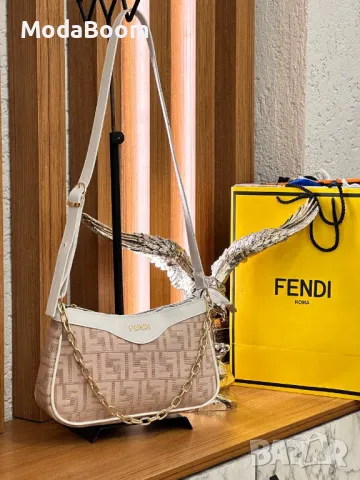 Fendi дамски чанти различни цветове , снимка 13 - Чанти - 48235627
