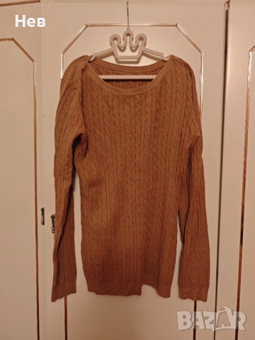 Меко пуловерче в кафява гама