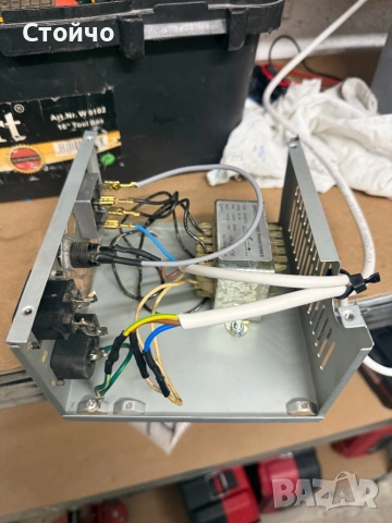 Зарядни за акумулатори 12 волта, снимка 5 - Друга електроника - 53599523