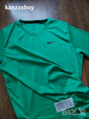 Nike Dri-Fit UV Protection Running Training - страхотна мъжка тениска КАТО НОВА XЛ , снимка 7 - Тениски - 50886324