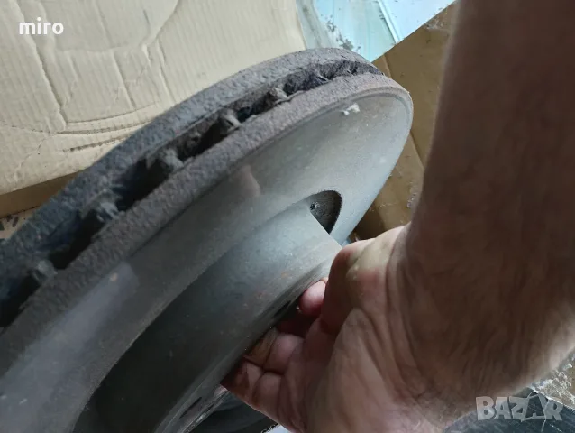 Предни и задни спирачни дискове за Audi A4 b9 2.0 tfsi, снимка 5 - Части - 55712845