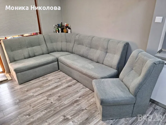 Диван модулен, подходящ и за трапезна маса