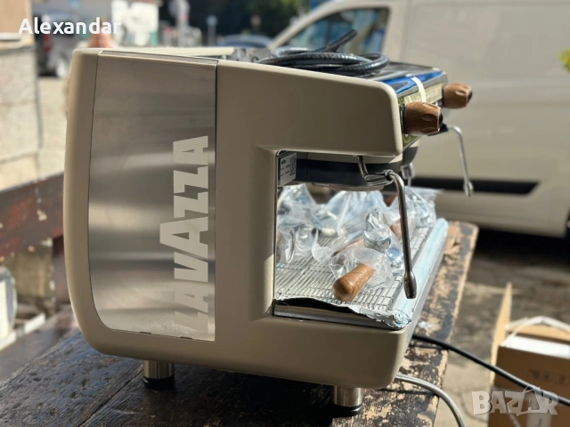 Професионална кафемашина Casadio - НОВА, снимка 2 - Кафемашини - 53296368