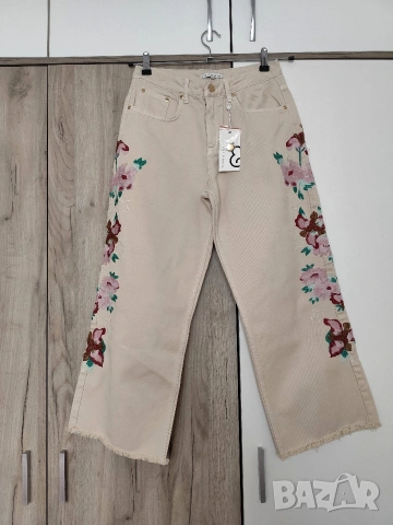 Mint Berry 38 размер дънки с бродерии 