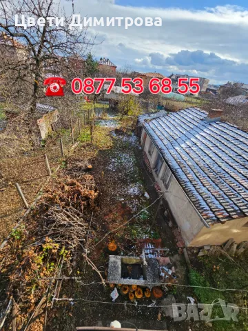 Продавам триетажна къща с лятна кухня и гараж за два автомобила , снимка 17 - Къщи - 49178115