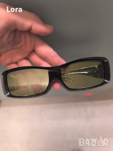 Два чифта 3д очила (Toshiba & LG), снимка 3 - Стойки, 3D очила, аксесоари - 52931929