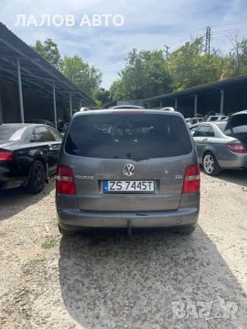 Volkswagen Touran 2.0TDI 140hp DSG 2005г. na chasti Фолксваген Туран на части, снимка 6 - Автомобили и джипове - 53042025
