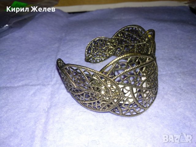 АЖУРНА ФЕШЪН АРТ РЕГУЛИРУЕМА ЕФЕКТНА ГРИВНА от ЛАКИРАНА НЕРЪЖДАЕМА СТОМАНА 26482, снимка 3 - Гривни - 41266634